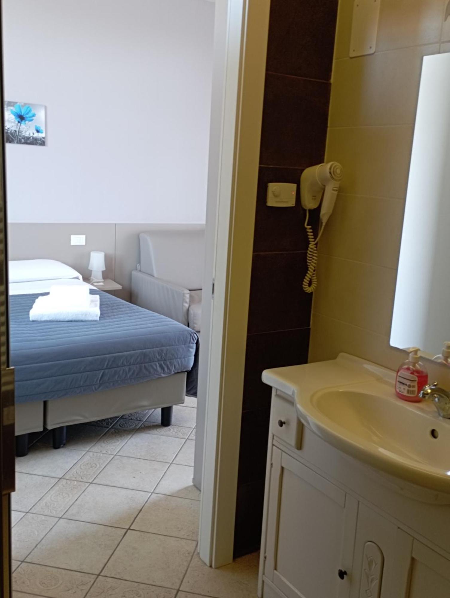 Camere Girasole Lazise Eksteriør bilde
